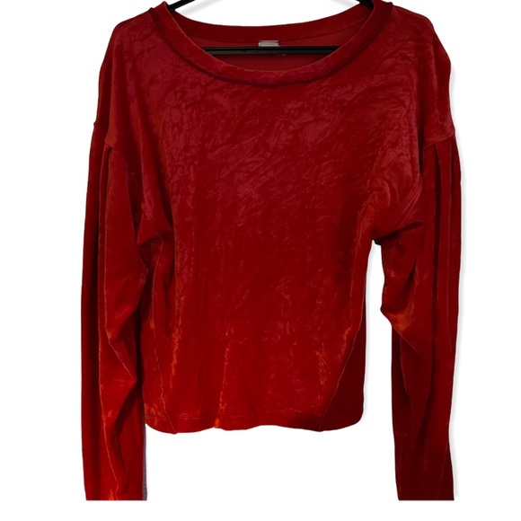 Free People Woman’s velvety long sleeve knits Vintage and Hard to Find - Picture 1 of 5